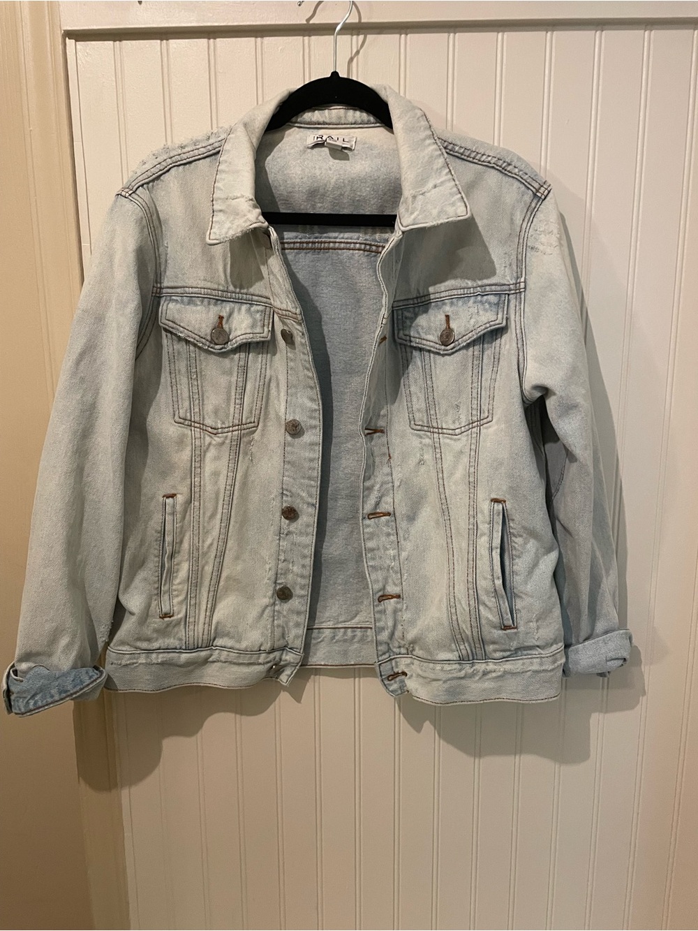 The Rail Men’s Light Wash Distressed Denim Jacket Size M
